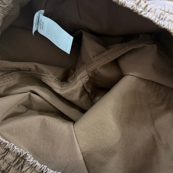 Vuori Birch Cargo Jogger Pepper Brown Sz M - Picture 7 of 9